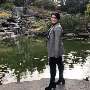 Meet your Posher, Samantha